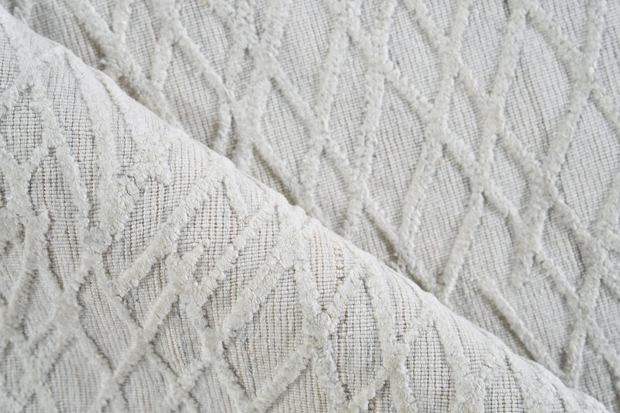 Exquisite Rugs Crescendo Hand-loomed Bamboo Silk 5326 Ivory 14' x 18' Area Rug