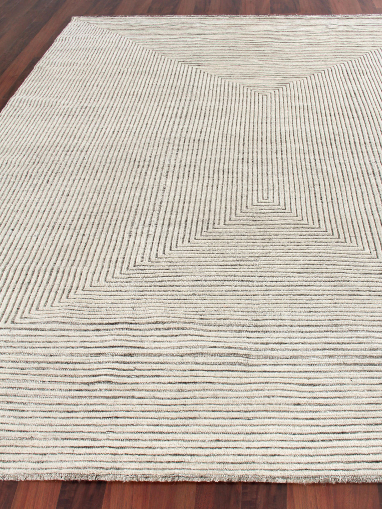 Exquisite Rugs Crescent Hand-knotted New Zealand Wool 4044 Ivory 14' x 10' Area Rug
