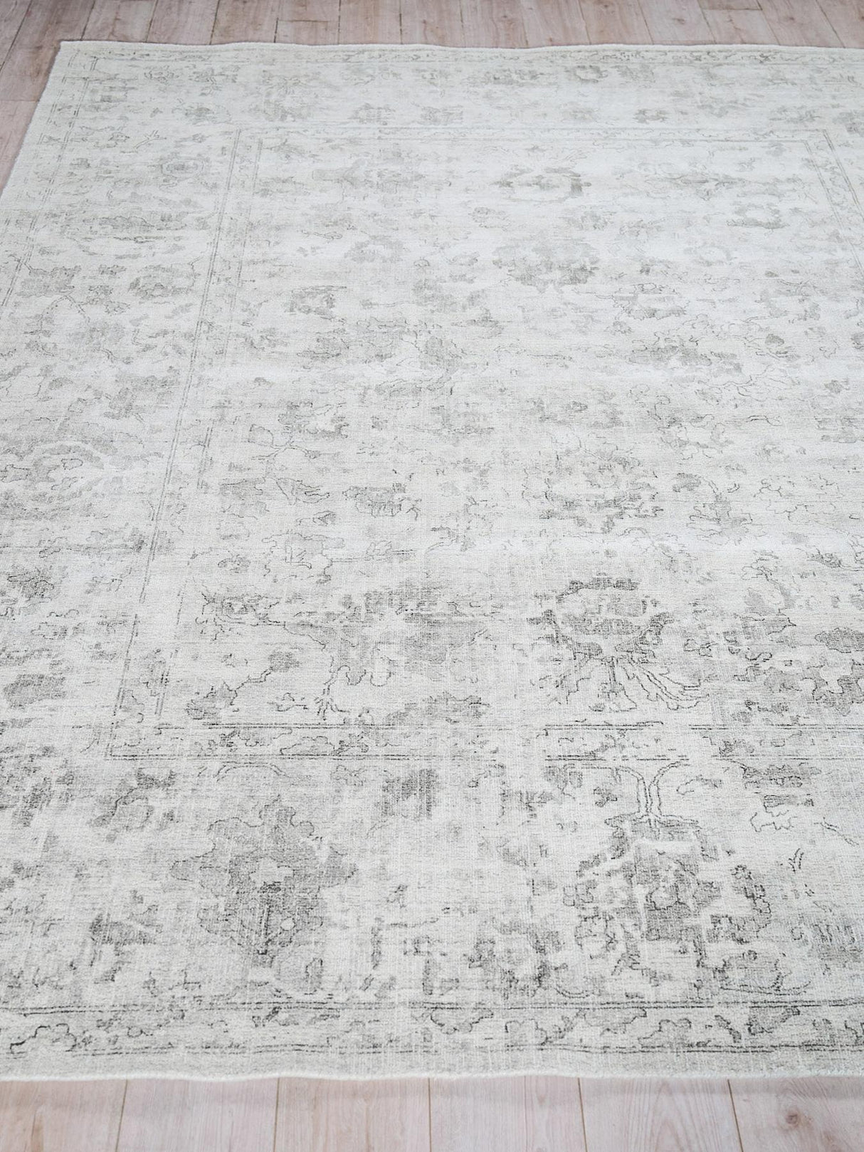Exquisite Rugs Dorchester Hand-loomed Wool/Bamboo Silk 6321 Ivory/Silver 10' x 14' Area Rug