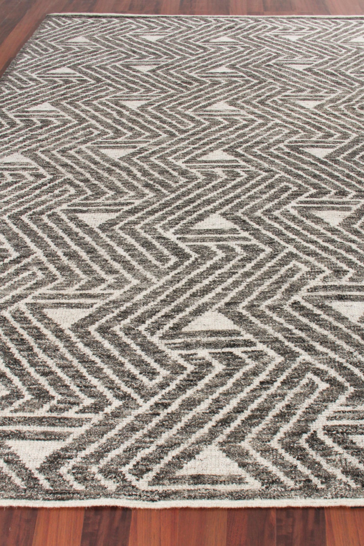 Exquisite Rugs Eaton Hand-knotted Wool/Bamboo Silk 4036 Silver/Gray/Ivory 10' x 14' Area Rug