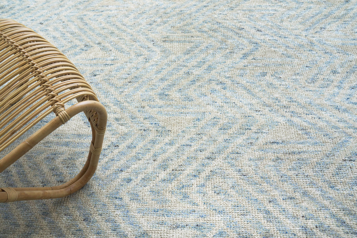 Exquisite Rugs Eaton Hand-knotted Wool/Bamboo Silk 4038 Ivory/Blue 10' x 14' Area Rug