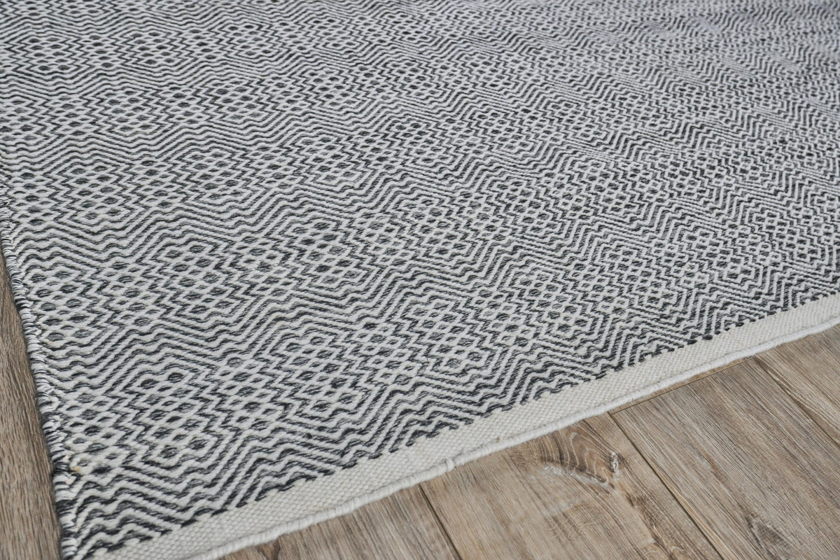 Exquisite Rugs Echo Indoor/Outdoor Flatweave PET yarn 4891 Ivory/Black 12' x 15' Area Rug