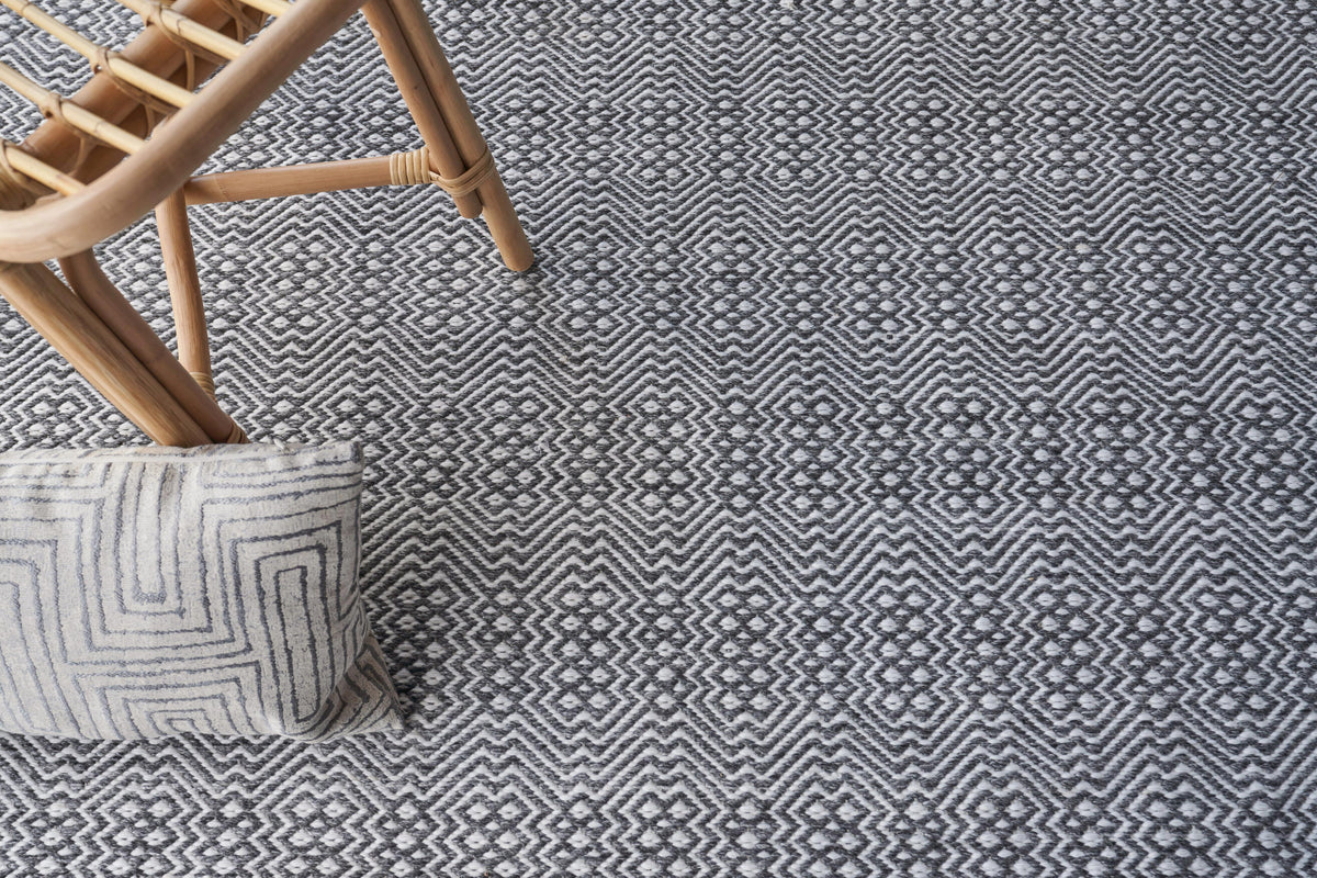 Exquisite Rugs Echo Indoor/Outdoor Flatweave PET yarn 4892 Ivory/Gray 9' x 12' Area Rug