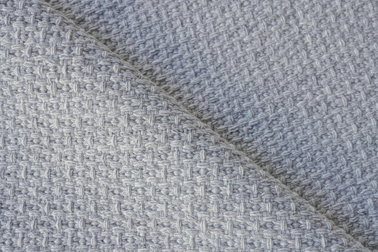 Exquisite Rugs Gamma Indoor/Outdoor Flatweave PET yarn 4885 Silver 10' x 14' Area Rug