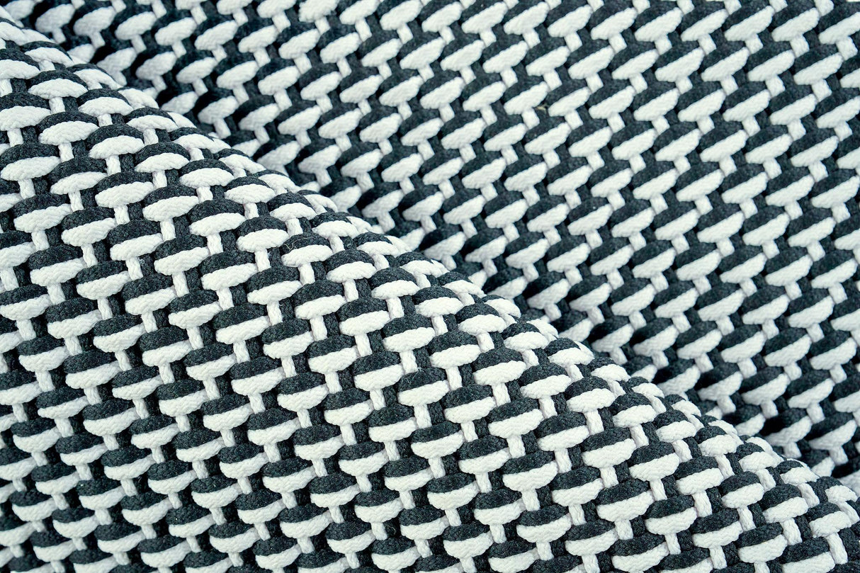 Exquisite Rugs Harbor Indoor/Outdoor Handwoven Polypropylene 6043 White/Black 10' x 14' Area Rug