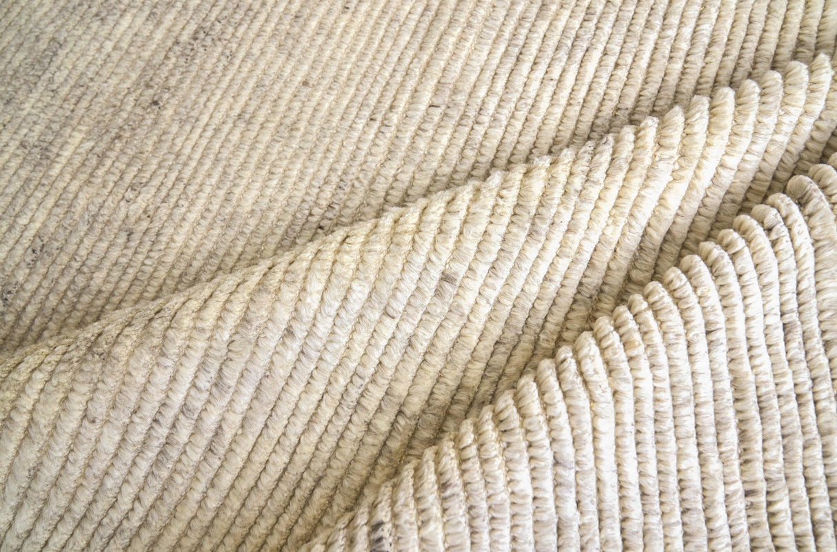 Exquisite Rugs Kaza Hand-knotted New Zealand Wool 4102 Light Silver/Ivory 8' x 10' Area Rug