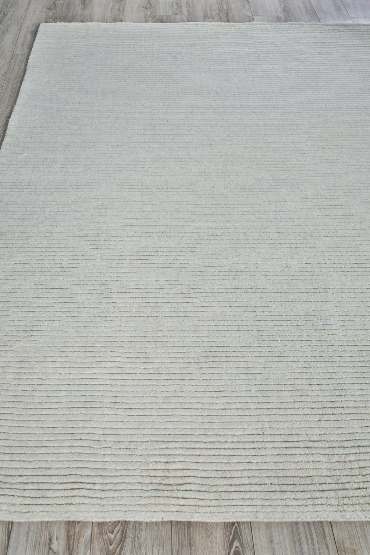 Exquisite Rugs Kaza Hand-loomed New Zealand Wool 5304 Ivory 10' x 14' Area Rug