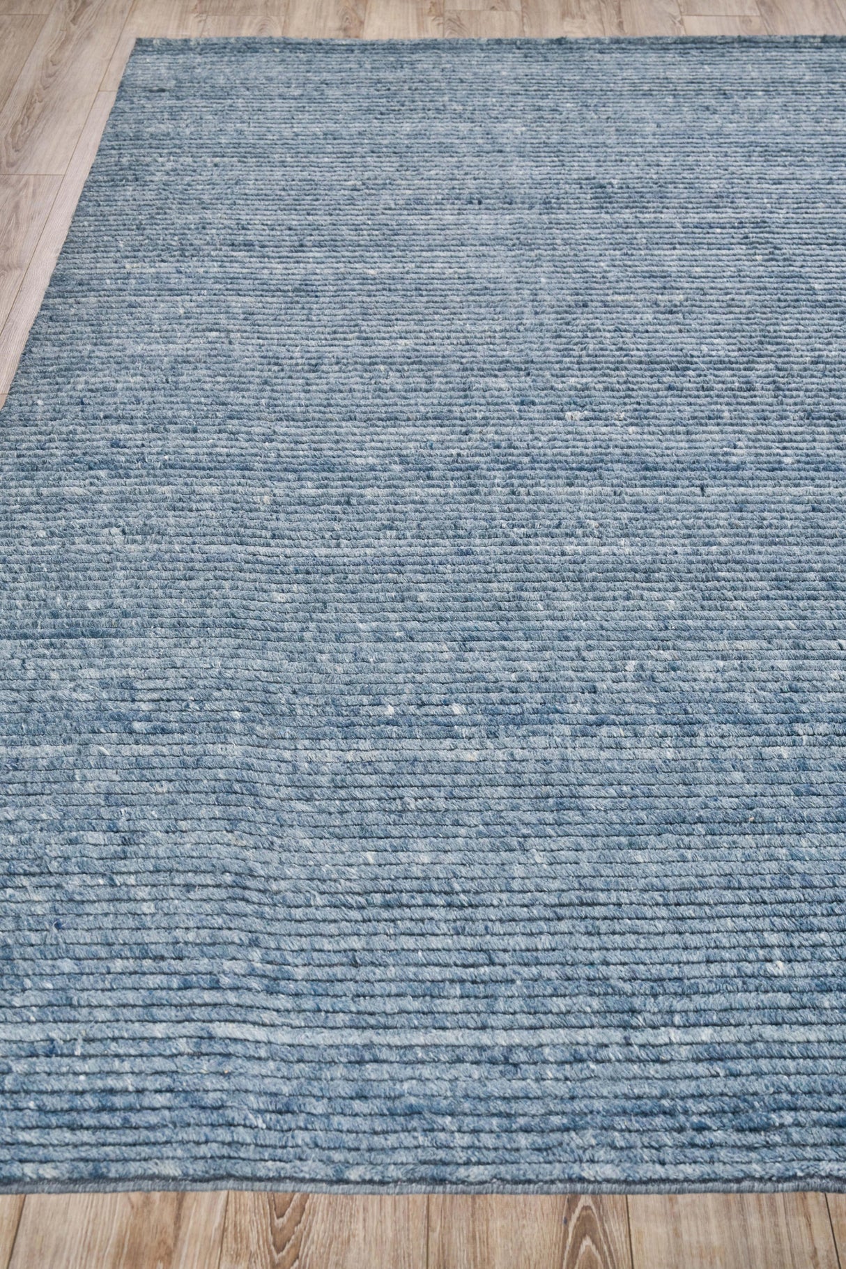 Exquisite Rugs Kaza Hand-loomed New Zealand Wool 5364 Blue 10' x 14' Area Rug