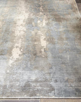 Exquisite Rugs Koda Hand-loomed Bamboo Silk 3460 Silver/Blue 8' x 10' Area Rug