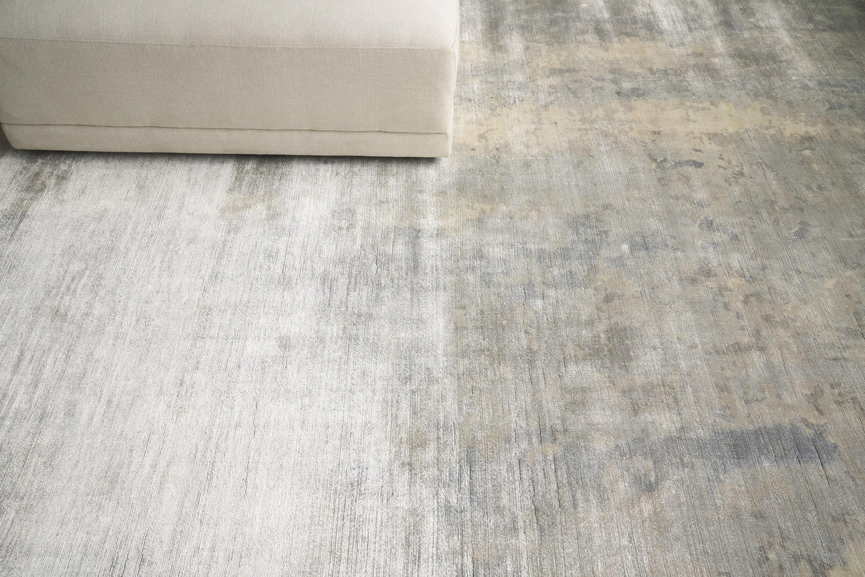Exquisite Rugs Koda Hand-loomed Bamboo Silk 3460 Silver/Blue 8' x 10' Area Rug