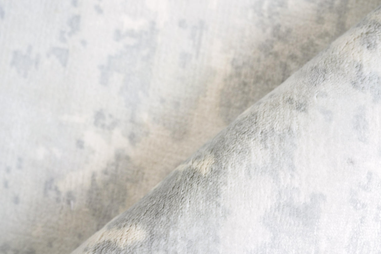 Exquisite Rugs Koda Hand-loomed Bamboo Silk 3710 Silver/Gray 9' x 12' Area Rug
