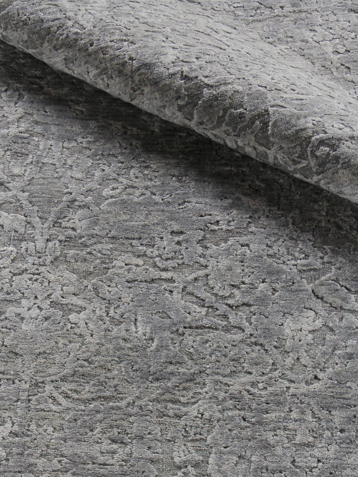 Exquisite Rugs Meena Hand-knotted Wool/Silk 2468 Silver/Gray 8' x 10' Area Rug