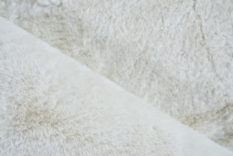 Exquisite Rugs Mink Hand-stitched Polyacrylic 6252 Ivory 12' x 15' Area Rug