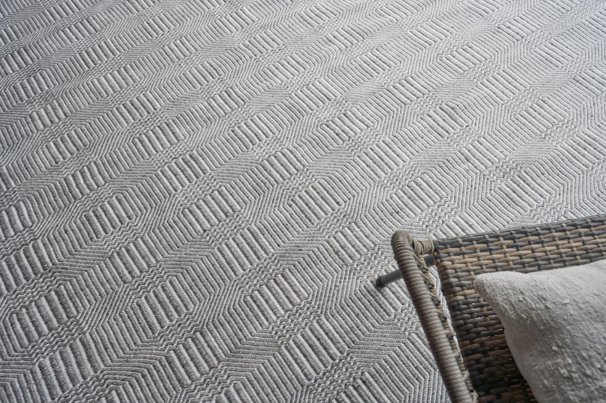 Exquisite Rugs Naples Indoor/Outdoor Flatweave PET yarn 4882 Ivory/Gray 5' x 8' Area Rug