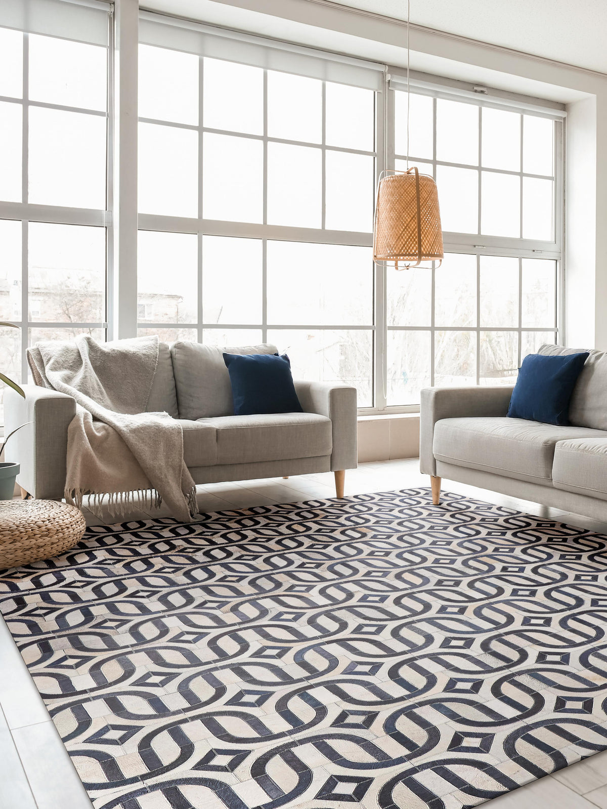 Exquisite Rugs Natural Hide Hand-stitched Leather Hide 2142 Silver/Blue 11' x 8' Area Rug