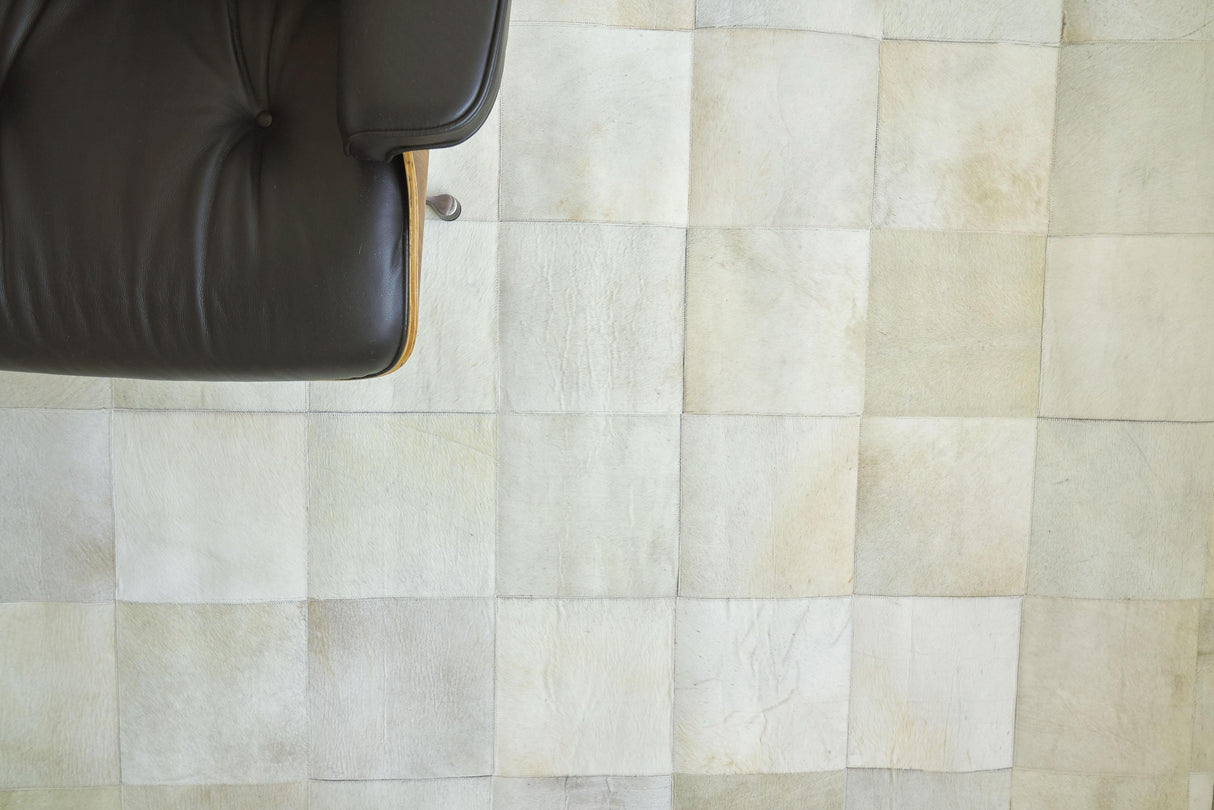 Exquisite Rugs Natural Hide Hand-stitched Leather Hide 8264 White 9.5' x 13.5' Area Rug