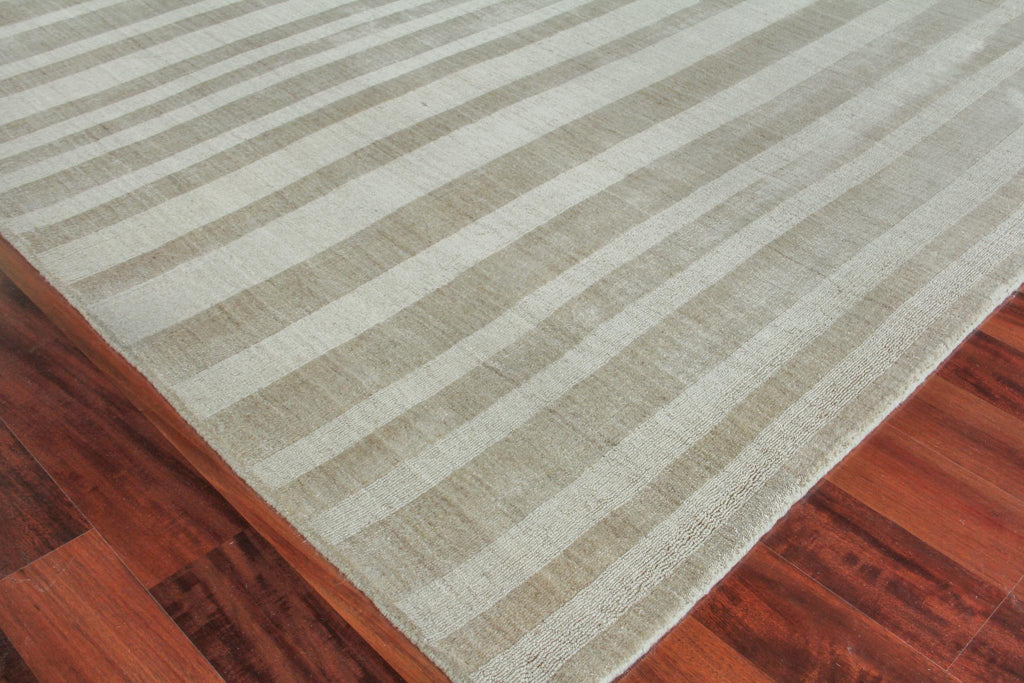 Exquisite Robin Stripe Hand-loomed Bamboo Silk/Wool Taupe Area Rug 12.0'X15.0' Rug