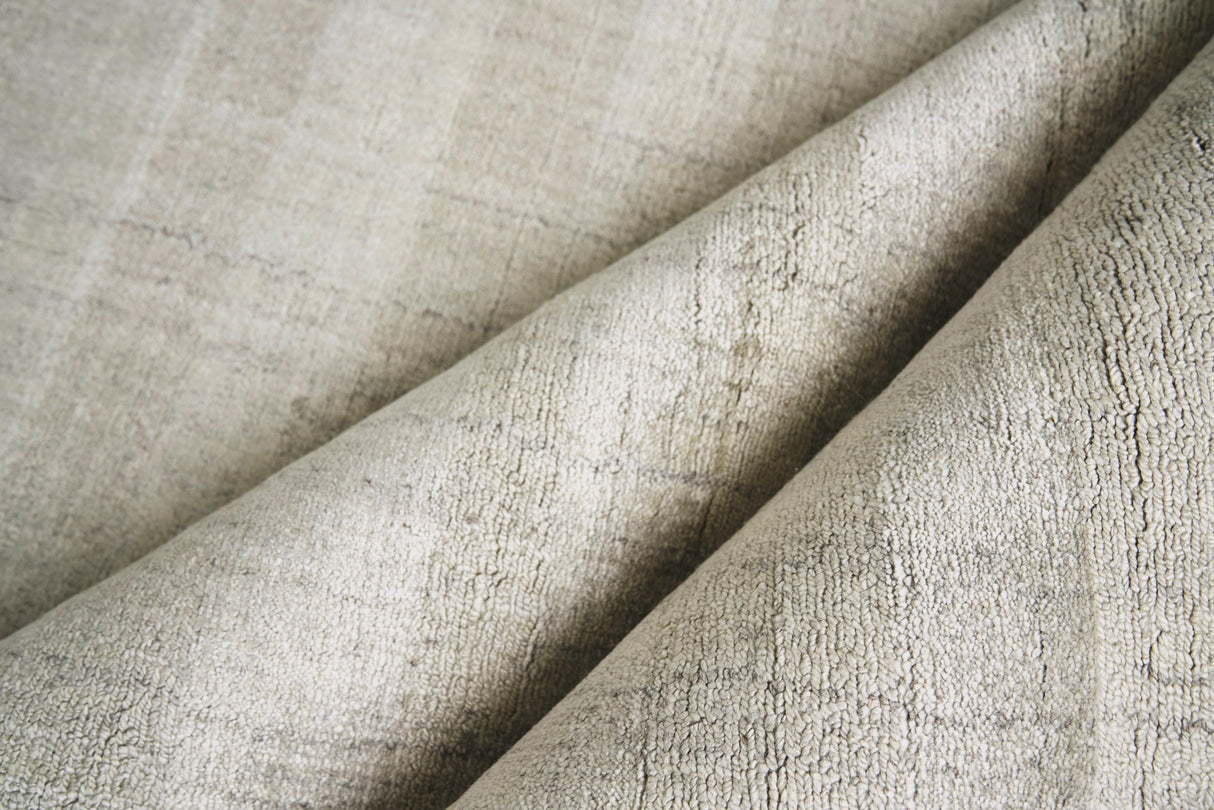 Exquisite Rugs Robin Stripe Hand-loomed Bamboo Silk/Wool 3786 Taupe 6' x 9' Area Rug