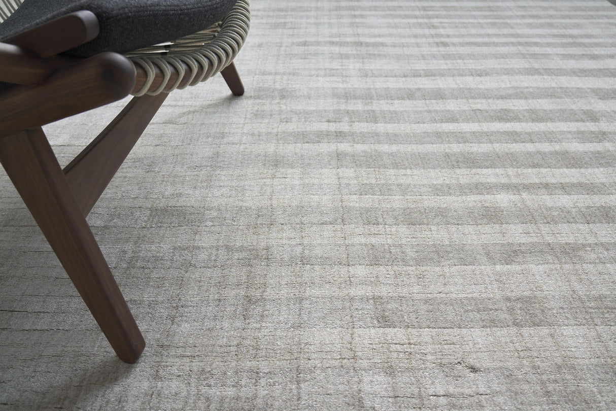 Exquisite Rugs Robin Stripe Hand-loomed Bamboo Silk/Wool 3787 Light Khaki 8' x 10' Area Rug