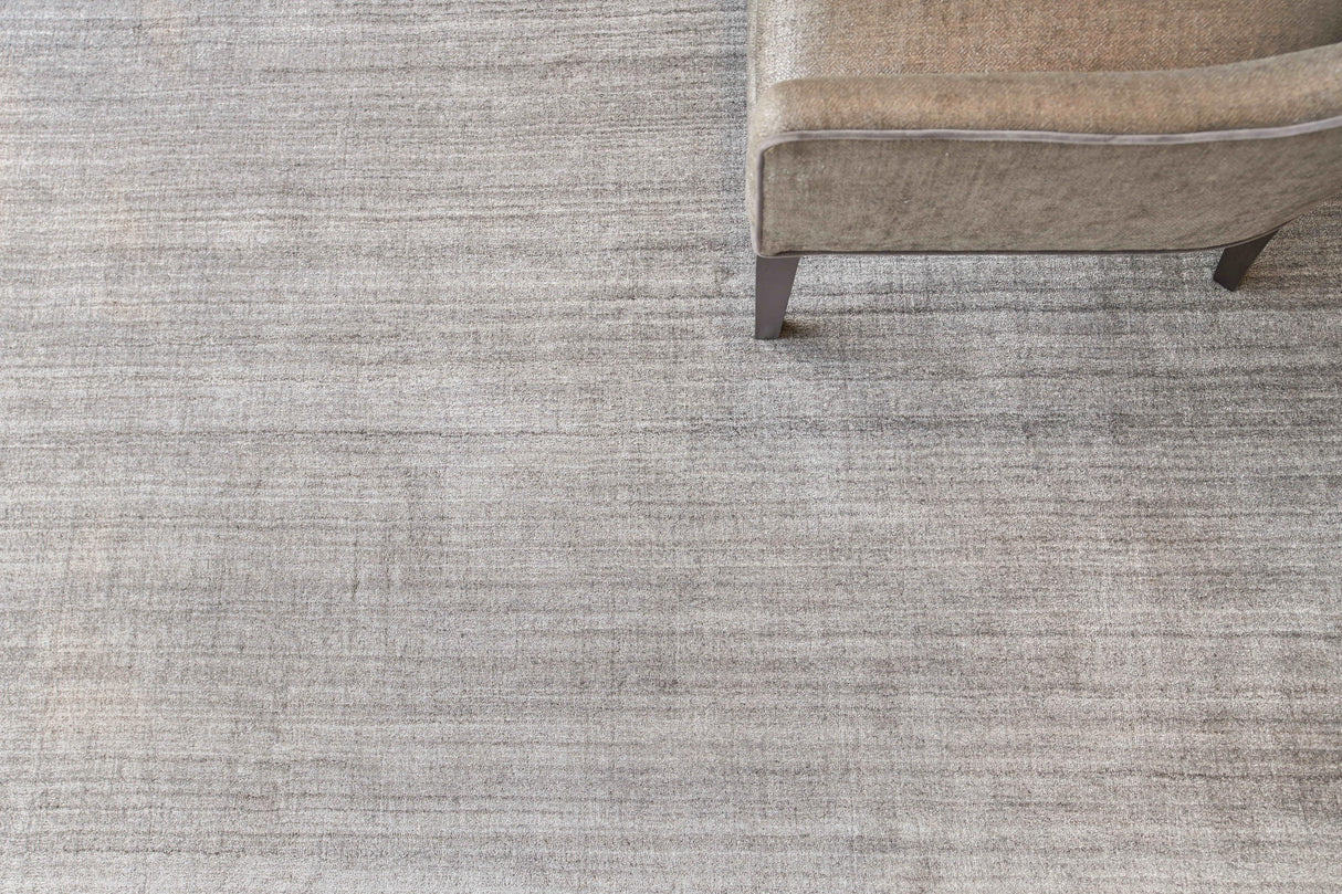 Exquisite Rugs Sanctuary Hand-loomed Bamboo Silk/Wool 9906 Gray 8' x 10' Area Rug