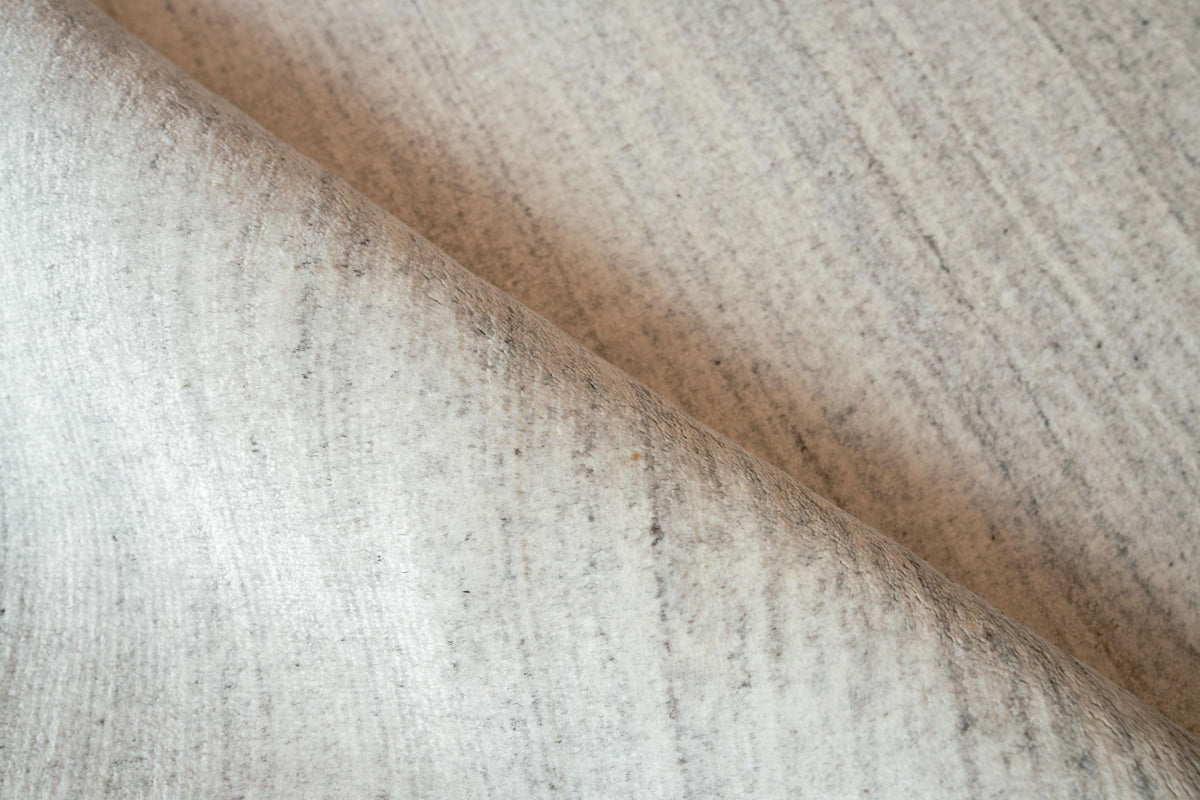 Exquisite Rugs Sanctuary Hand-loomed Bamboo Silk/Wool 9907 Ivory/Gray 20' x 15' Area Rug