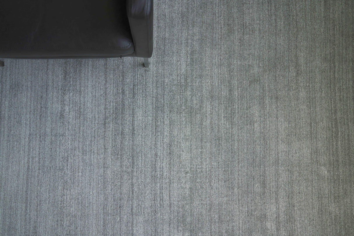 Exquisite Rugs Sanctuary Hand-loomed Bamboo Silk/Wool 9931 Taupe 10' x 14' Area Rug