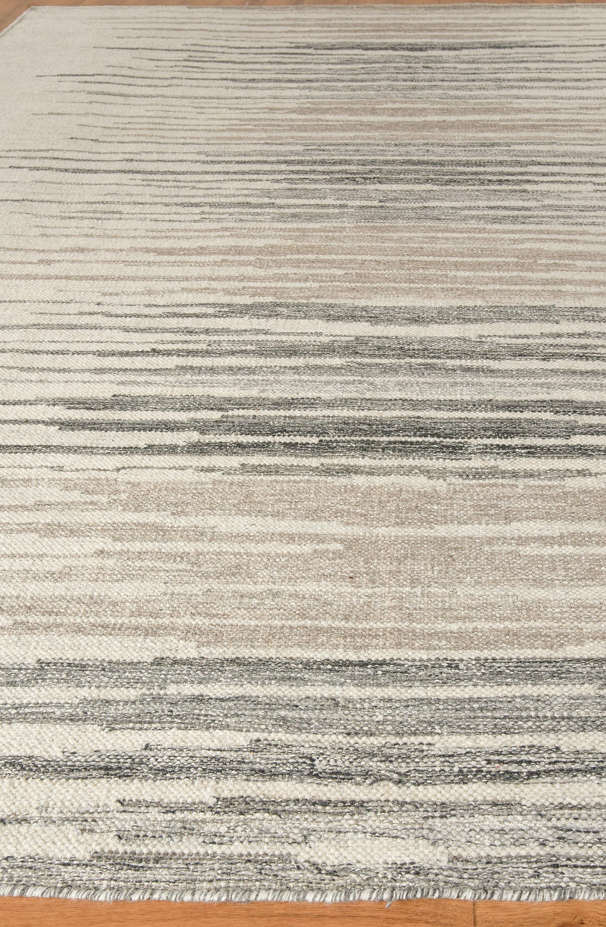 Exquisite Rugs Scandinavian Hand-loomed New Zealand Wool 4569 Ivory/Blue/Gray 14' x 18' Area Rug