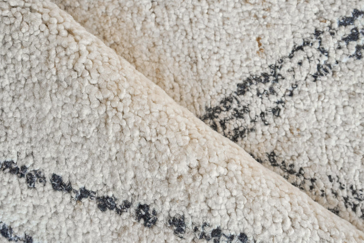 Exquisite Rugs Tahoe Hand-knotted Wool 5560 Ivory/Black 10' x 8' Area Rug