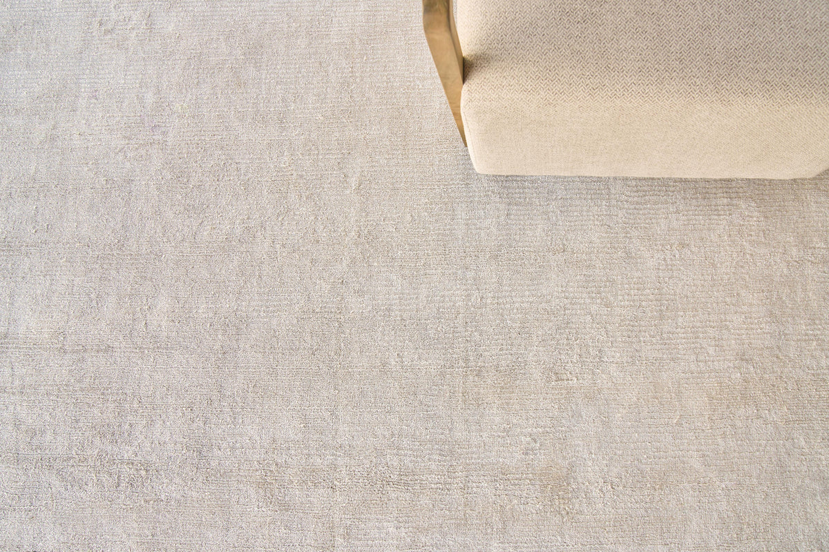 Exquisite Rugs Tangaro Hand-loomed Bamboo Silk/Banana Silk 4435 Light Beige 10' x 14' Area Rug