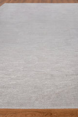 Exquisite Rugs Tangaro Hand-loomed Bamboo Silk/Banana Silk 4525 Silver 8' x 10' Area Rug