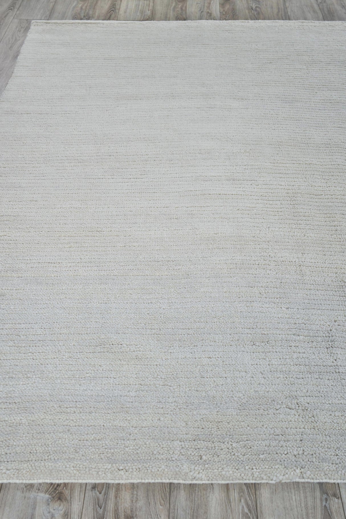 Exquisite Rugs Urth Hand-loomed New Zealand Wool 5396 Cream 8' x 10' Area Rug