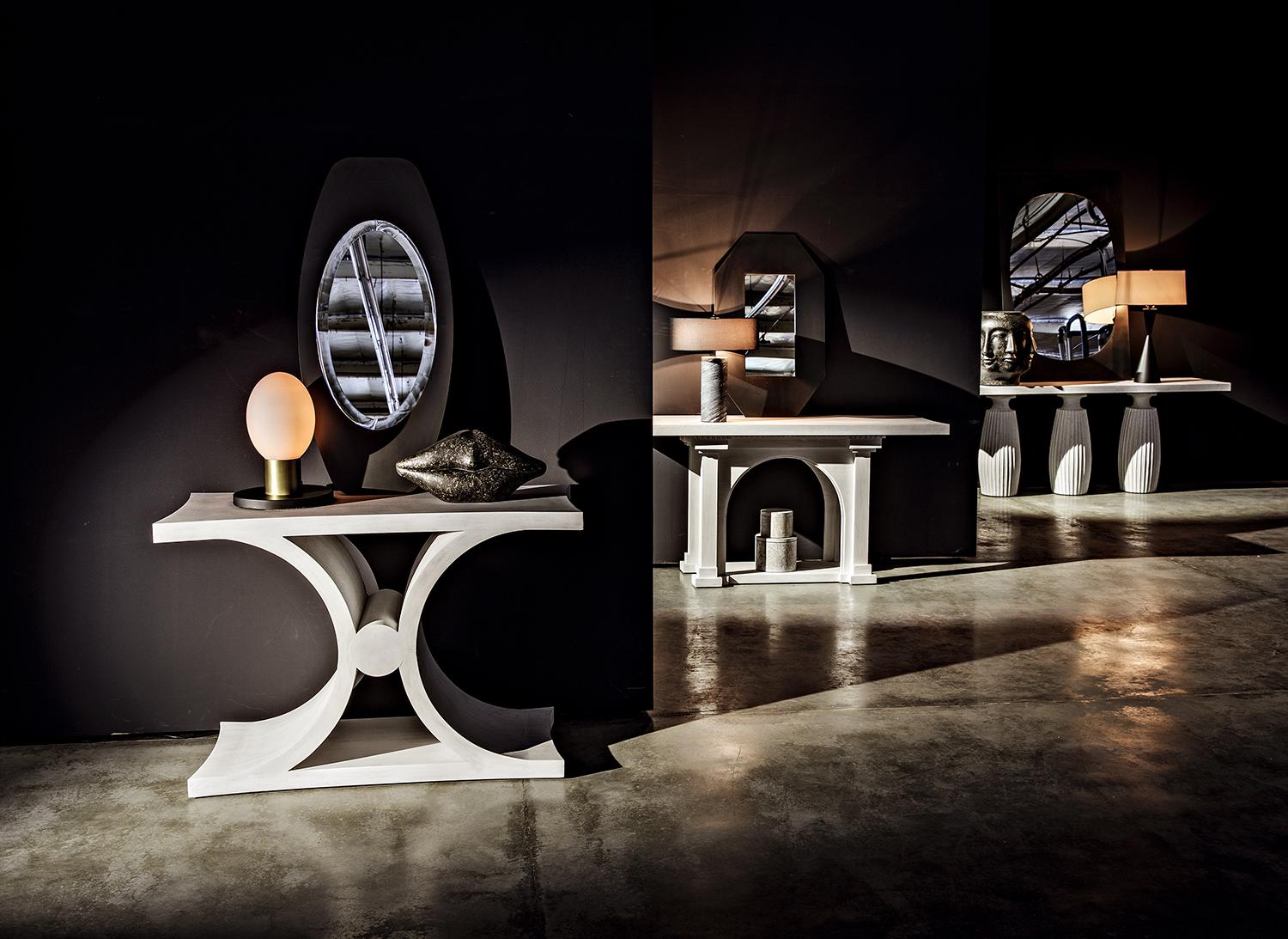 Noir Face Stool - Thumbnail 4