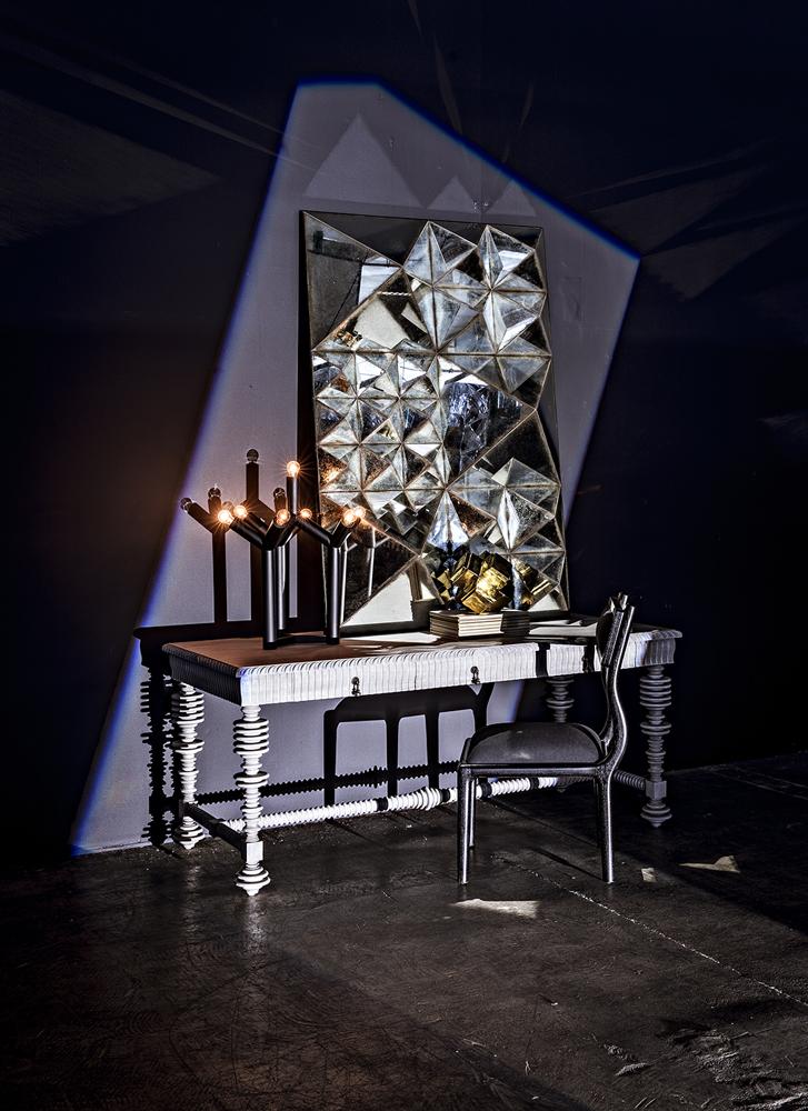 NOIR Portuguese Desk Solid White