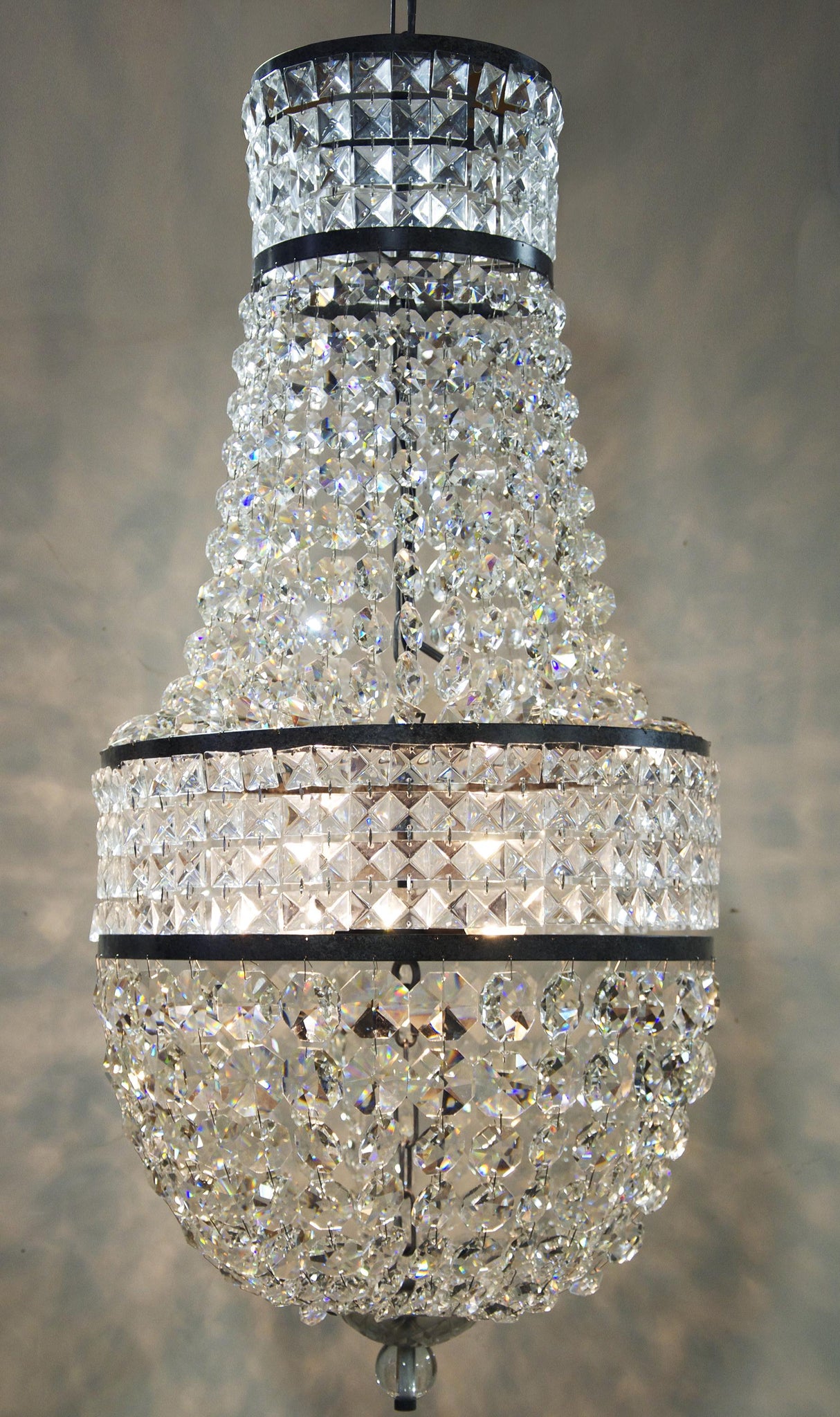 NOIR Anna Chandelier Black Steel