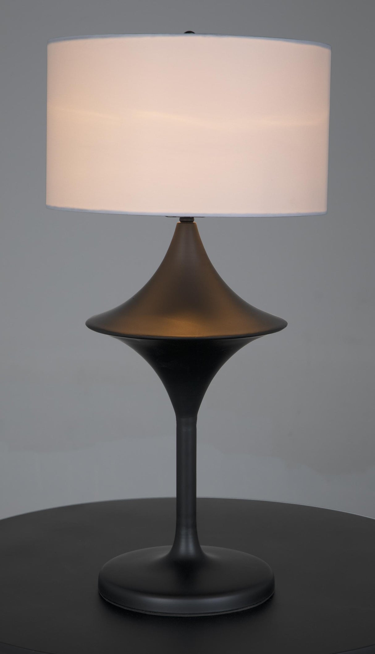 NOIR Wilder Lamp with Shade