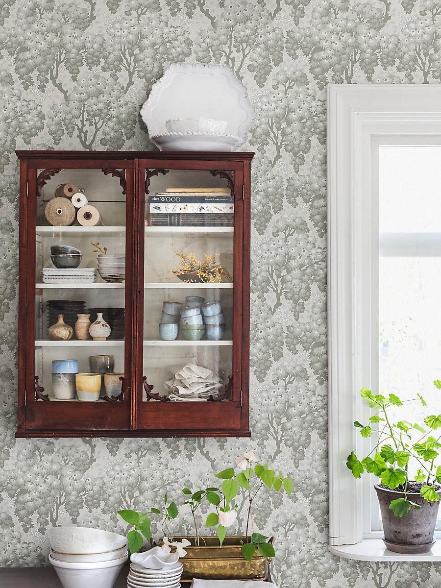 Scalamandre Ragnvi Spring Green Wallpaper