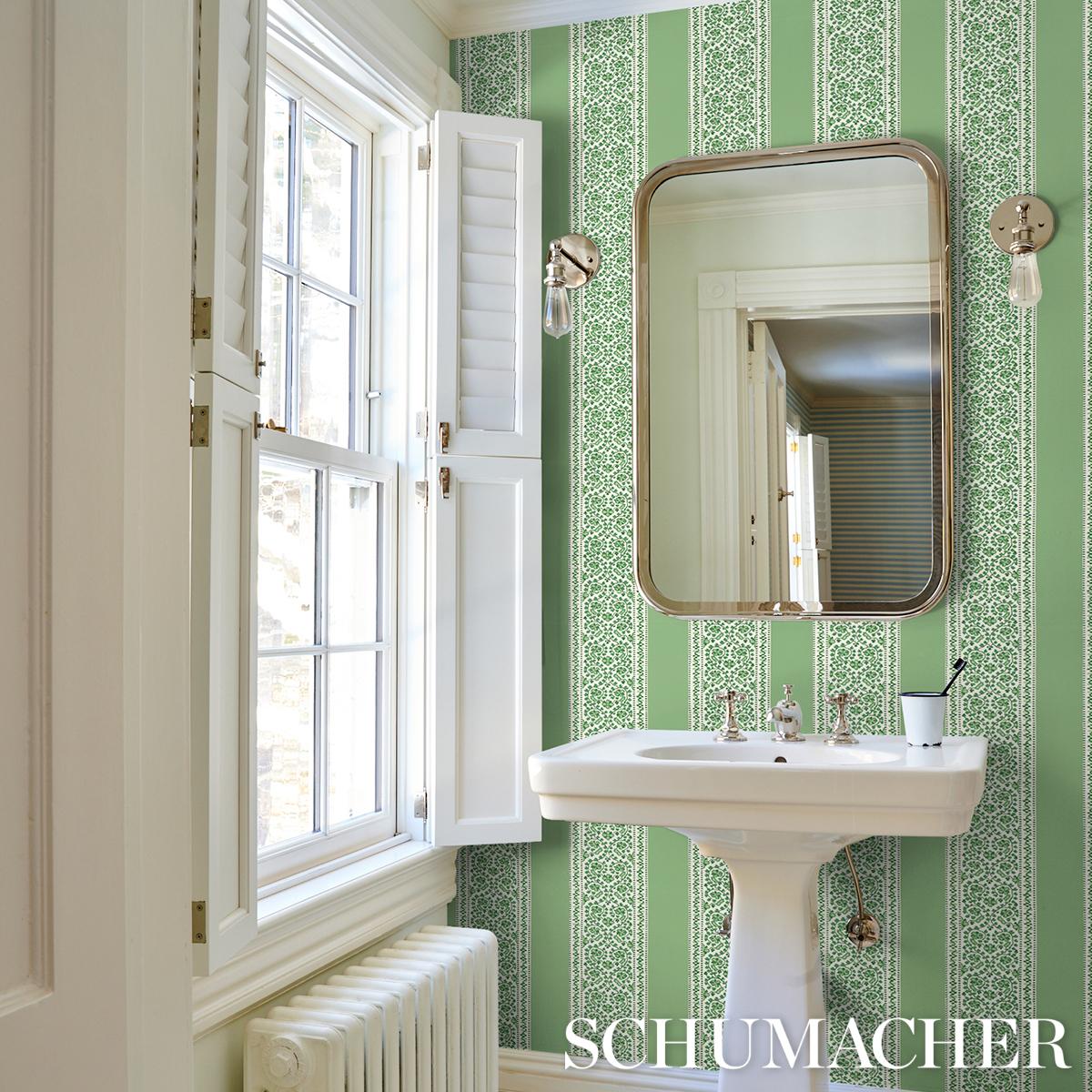 Schumacher Jasmine Leaf Green Wallpaper