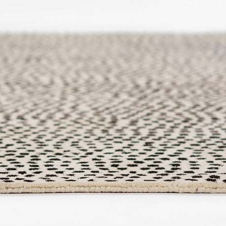 DecoratorsBest Speckle Pepper 5' x 8' Wool Area Rug