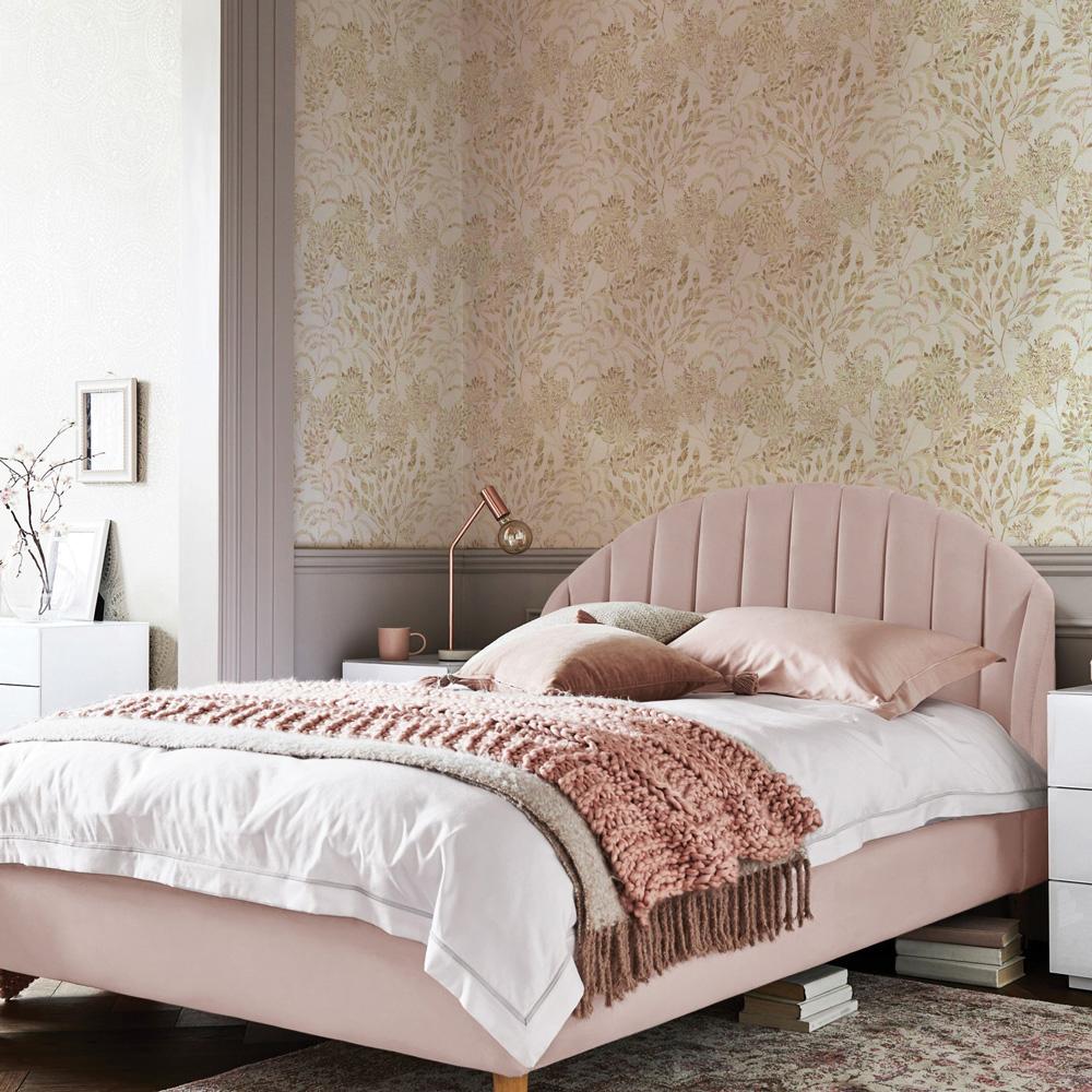 DecoratorsBest Tranquil Leaf Gold Non-Pasted Wallpaper