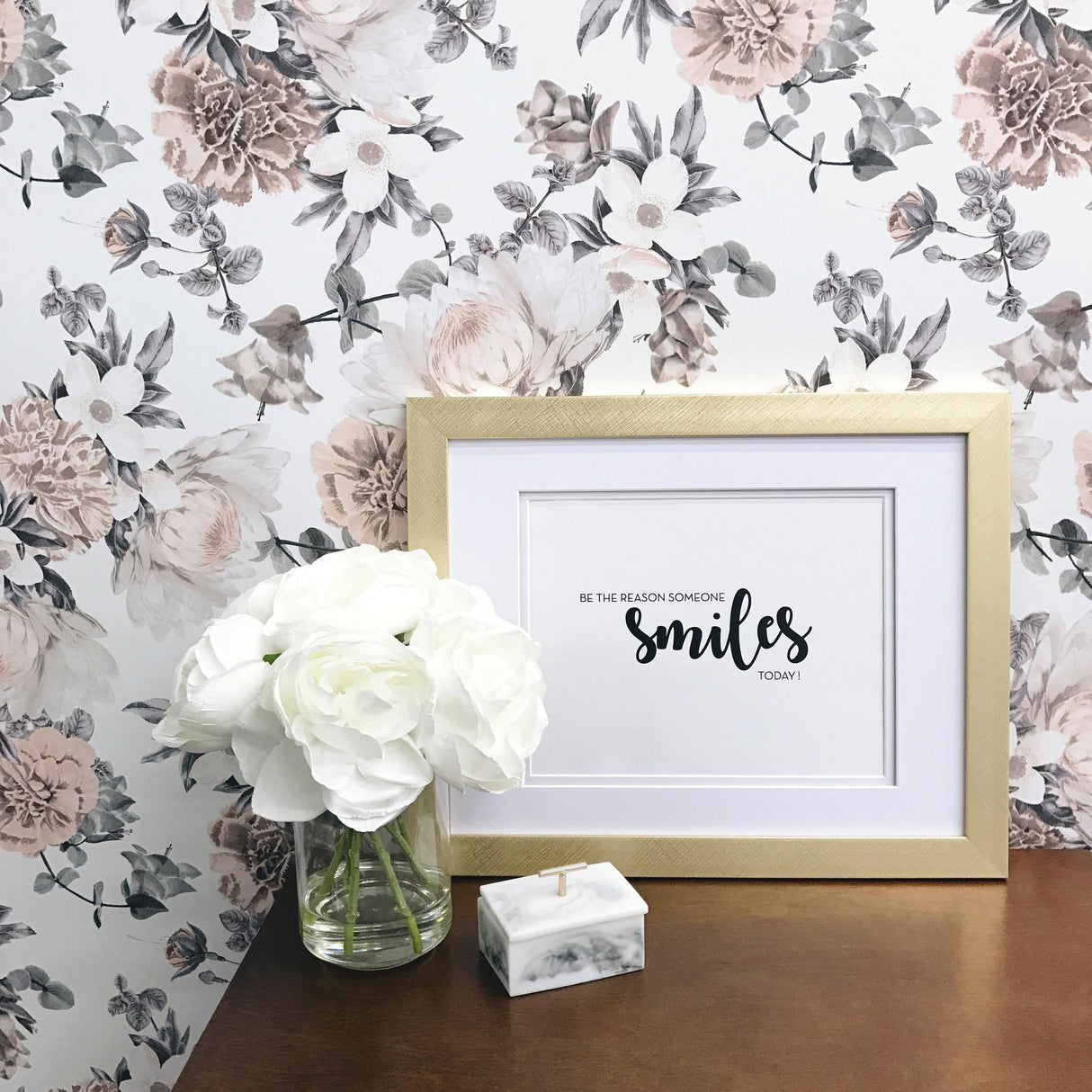 DecoratorsBest Floral Garden Soft Neutral Peel and Stick Wallpaper, 28 sq. ft.