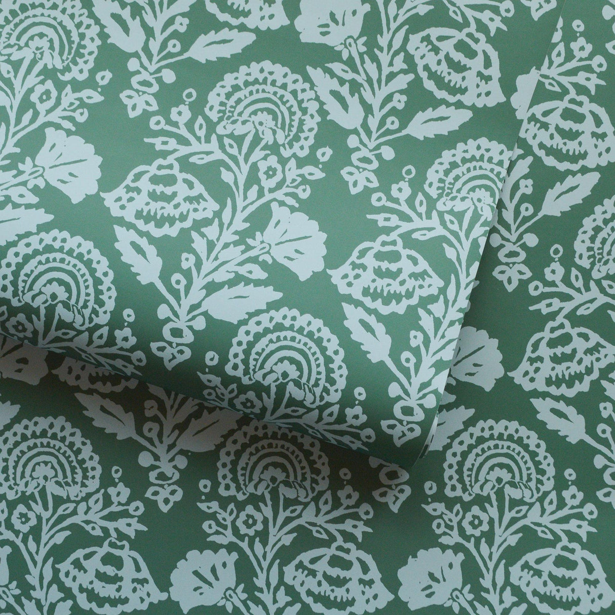 DecoratorsBest Damask Bloom Green Peel and Stick Wallpaper, 28 sq. ft.