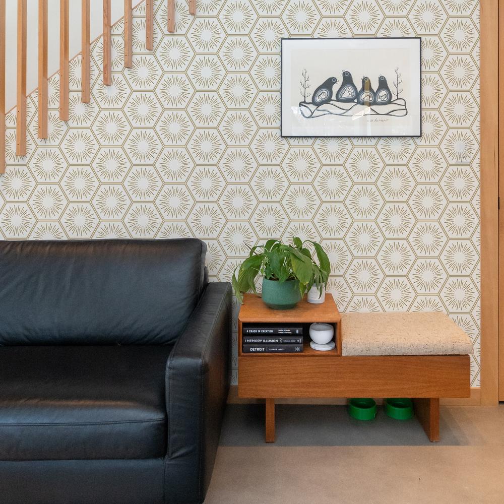 DecoratorsBest Honeycomb Tile Metallic Gold Peel and Stick Wallpaper, 28 sq. ft.