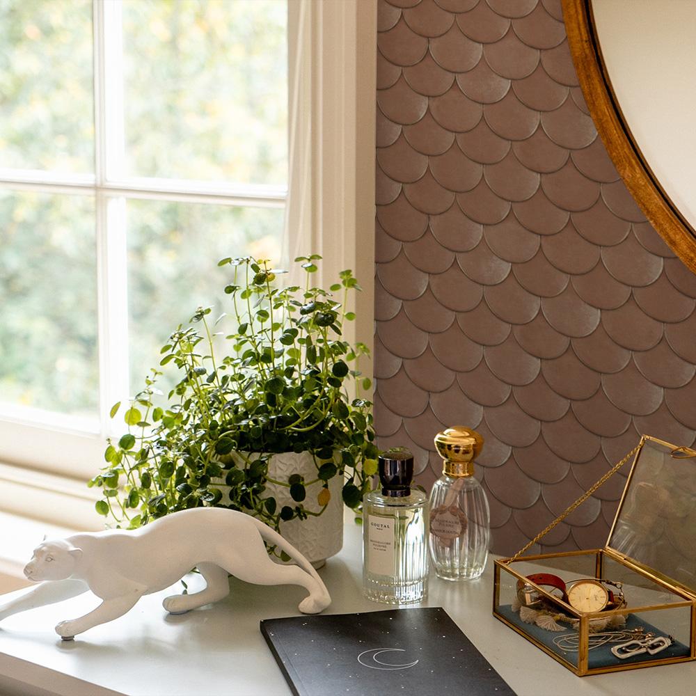 DecoratorsBest Mermaid Shells by Genevieve Gorder Metallic Blush Peel and Stick Wallpaper, 28 sq. ft.