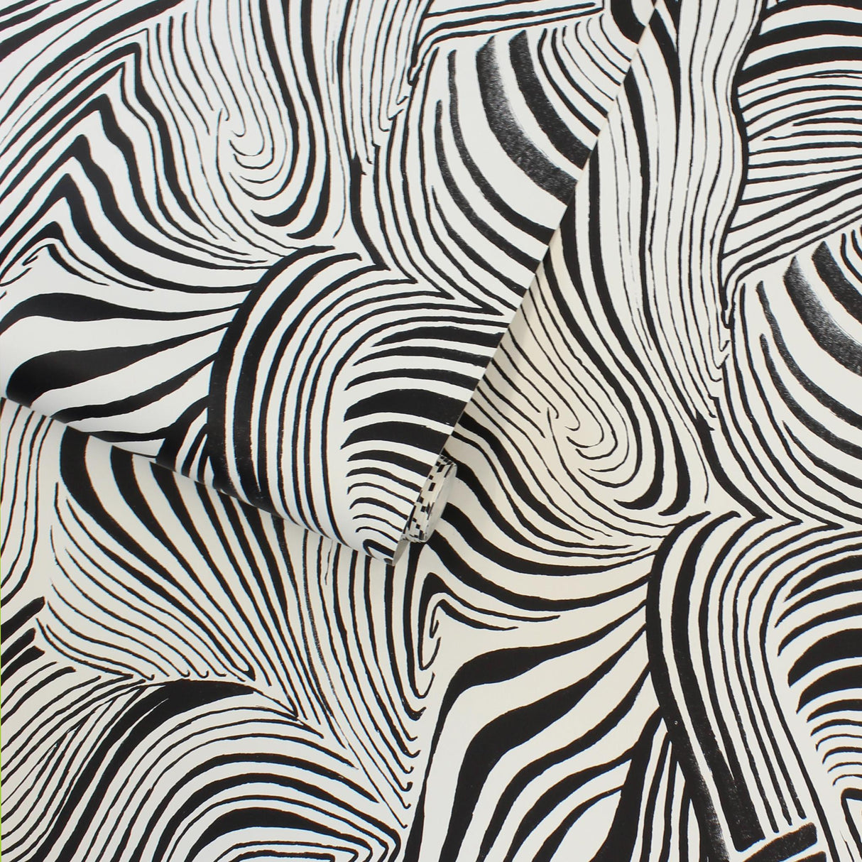 DecoratorsBest Zebra Print by The Novogratz Black and White Peel and Stick Wallpaper, 28 sq. ft.