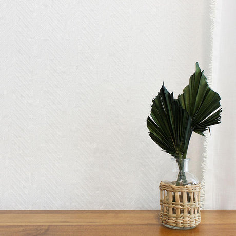 DecoratorsBest Grasscloth Herringbone Crisp White Handwoven Wallpaper, 72 sq. ft.