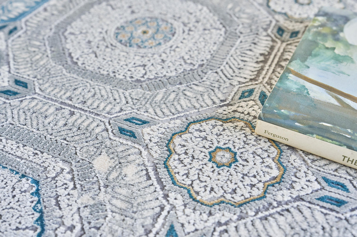 Exquisite Rugs The Met X Exquisite Rugs Legacy 5662 Ivory/Blue 8' x 10' Area Rug