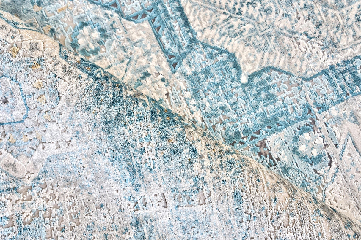 Exquisite Rugs The Met X Exquisite Rugs Legacy 5663 Blue/Ivory 8' x 10' Area Rug
