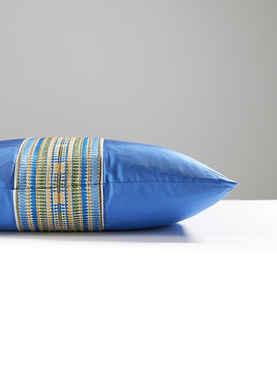 Scalamandre Amarna/Olympia Taffeta 22 X 22 - Nile Blue / Azure Decorative Pillow