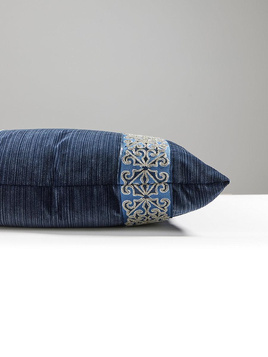 Scalamandre Saxony/Strie Velvet 22 X 22 - Midnight / Ink Decorative Pillow