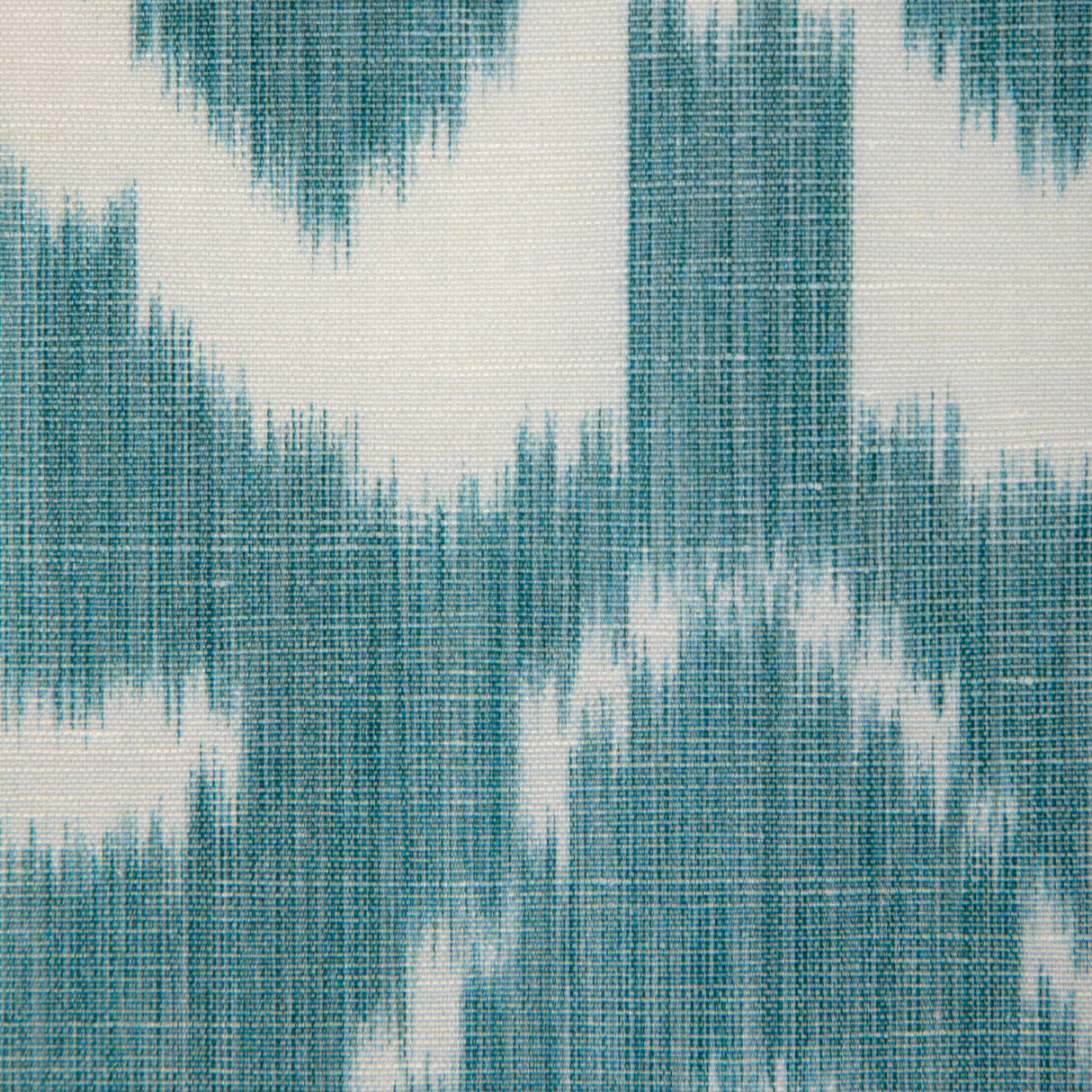 Lee Jofa TOPONAS PRINT SKY Fabric